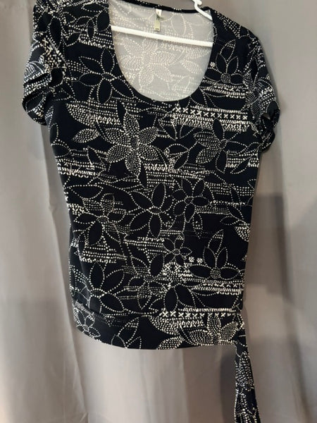 White Stag Size Small Black & White Floral Tie-Front Shirt
