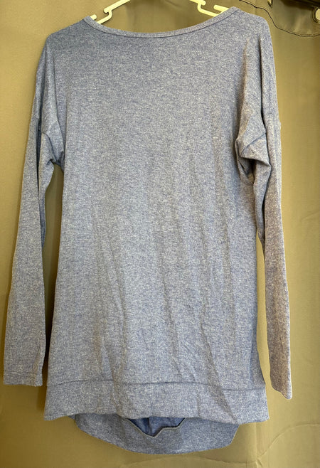 Women's long-sleeve size M *Preowned*