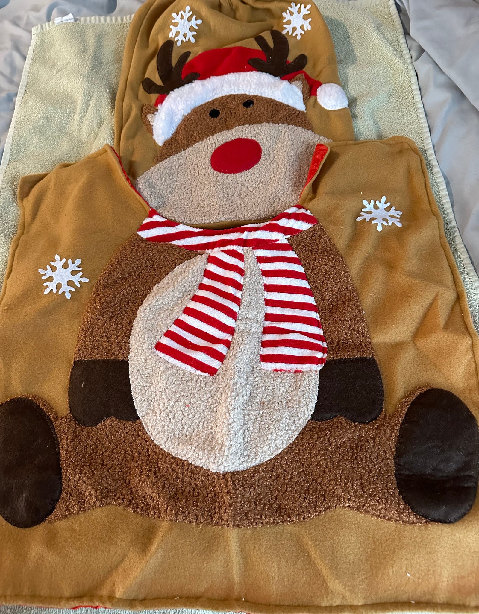 Kids rudolph outfit *Preowned*