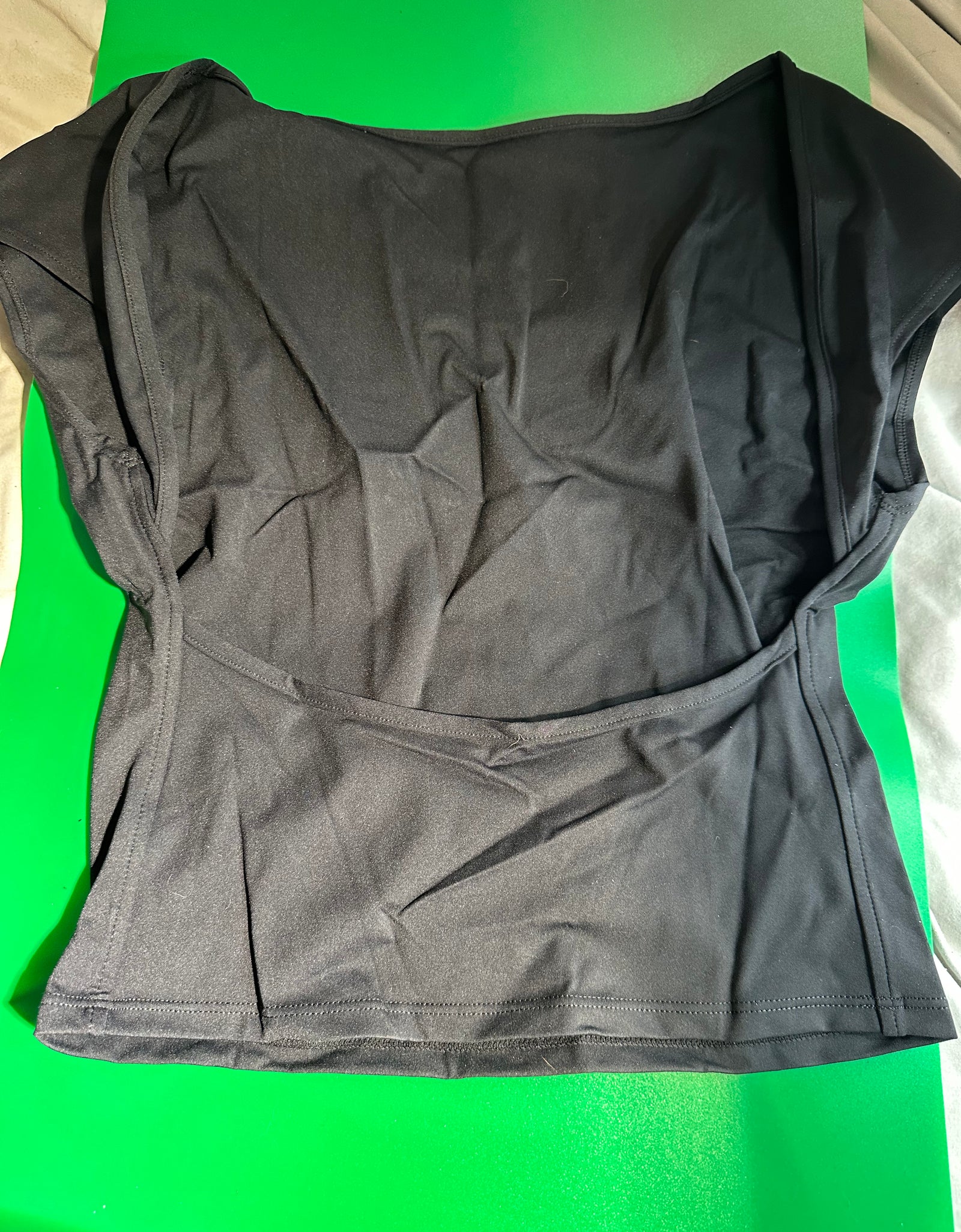 Girl's open-back shirt *Preowned*