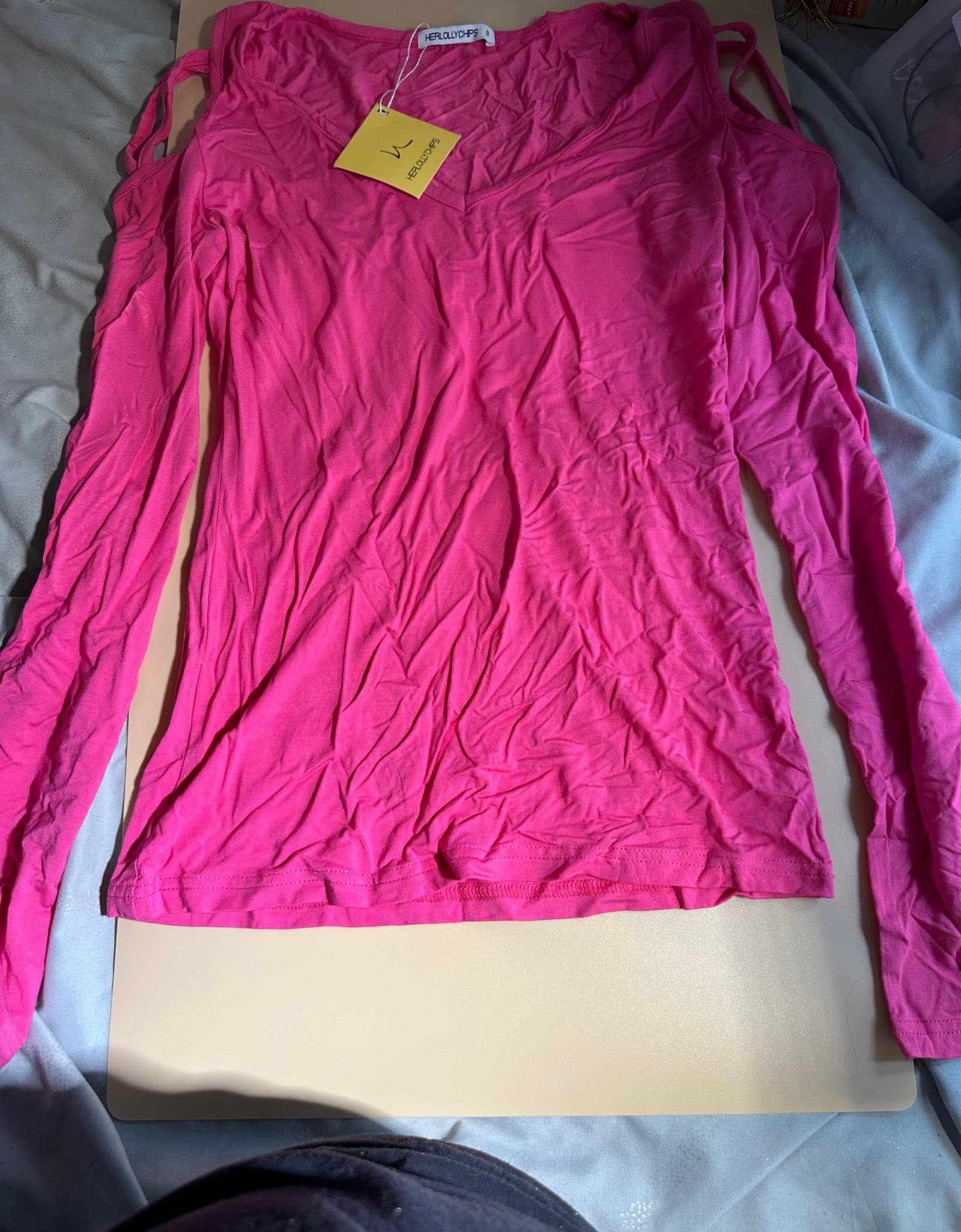 Women's pink cold-shoulder long-sleeve shirt *Preowned*