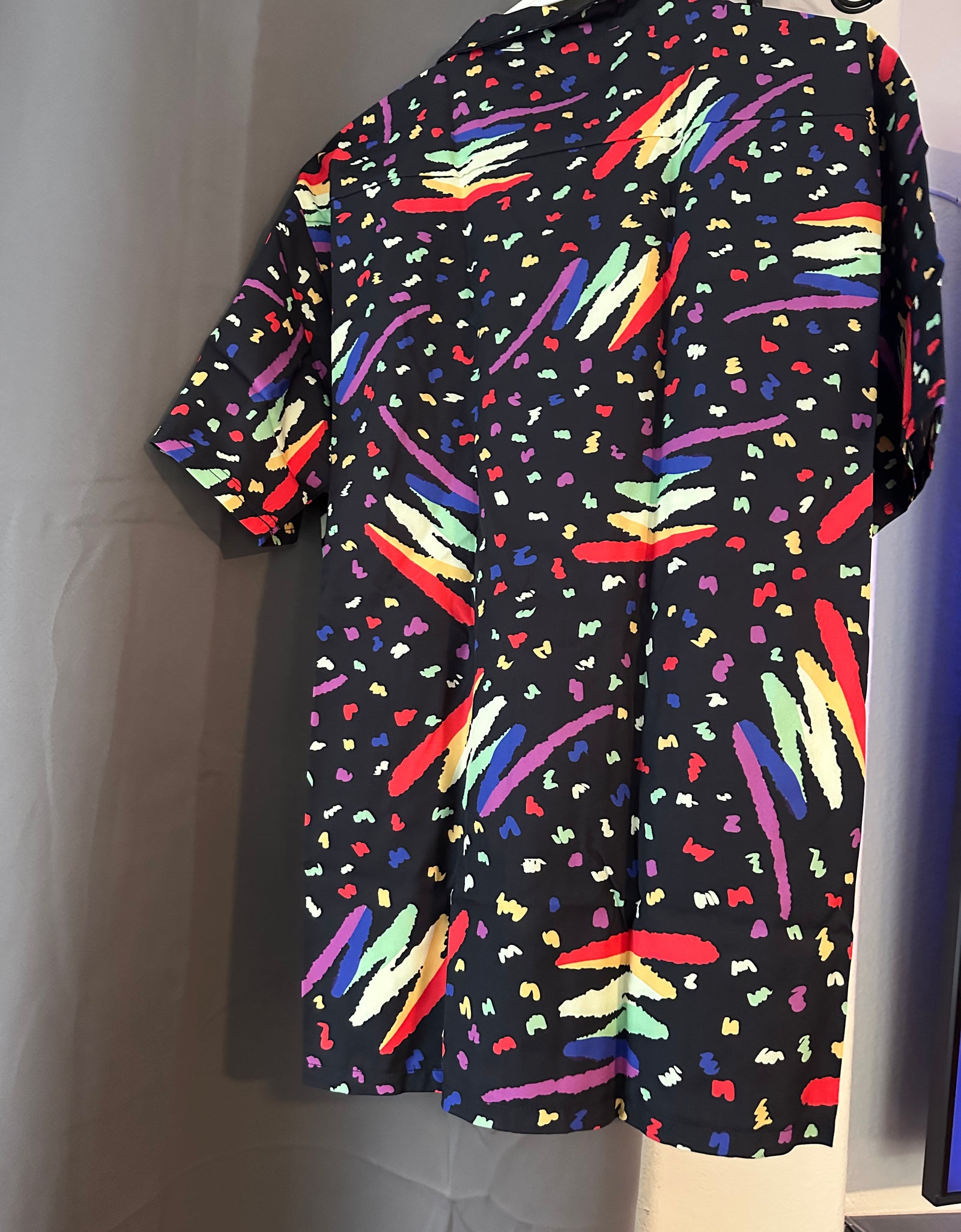 Men's size large Wellinzer shirt