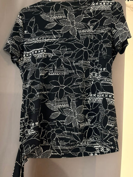 White Stag Size Small Black & White Floral Tie-Front Shirt