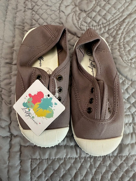 Children's shoes